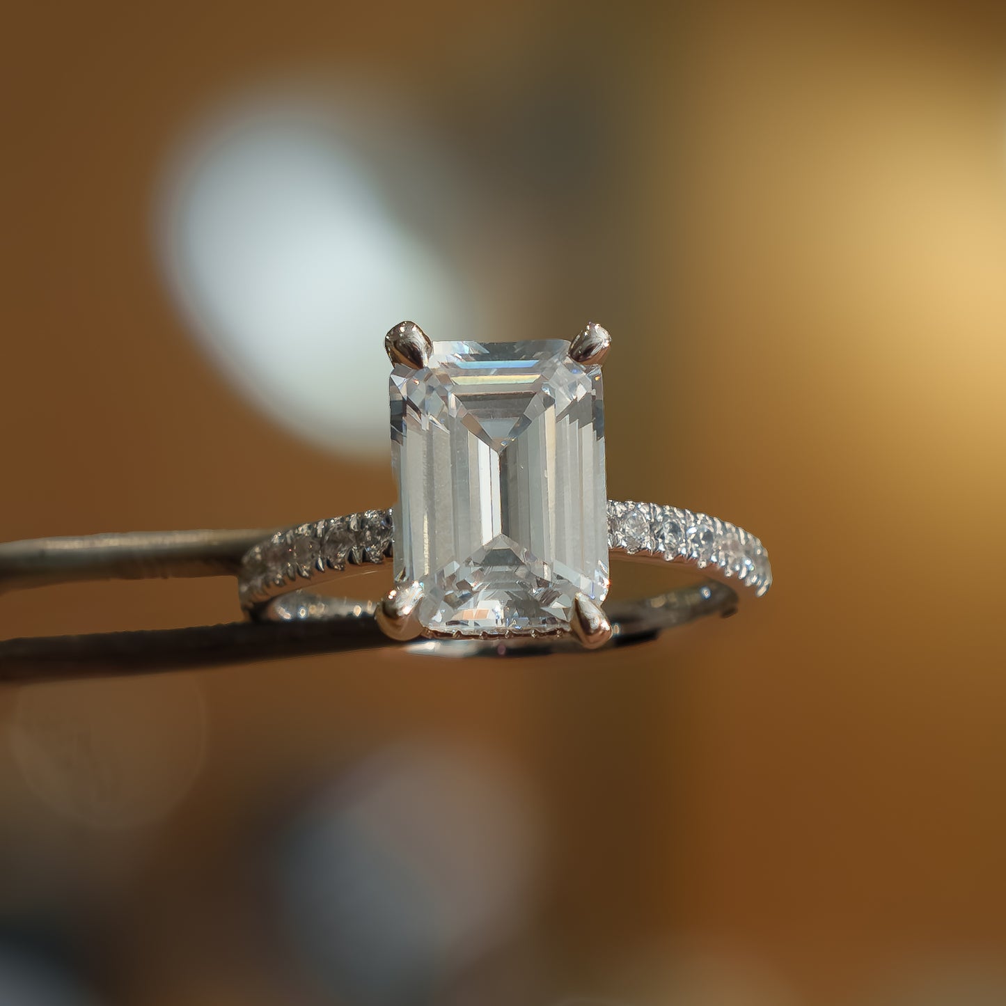 Emerald Platinum Lab Grown Diamond Set Shoulders (Hidden Halo)